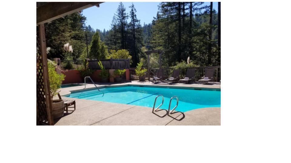 Hotel The Stavrand Guerneville Exterior foto